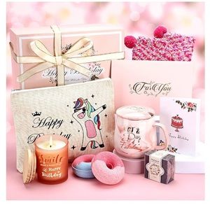 Woman’s BIRTHDAY BOX